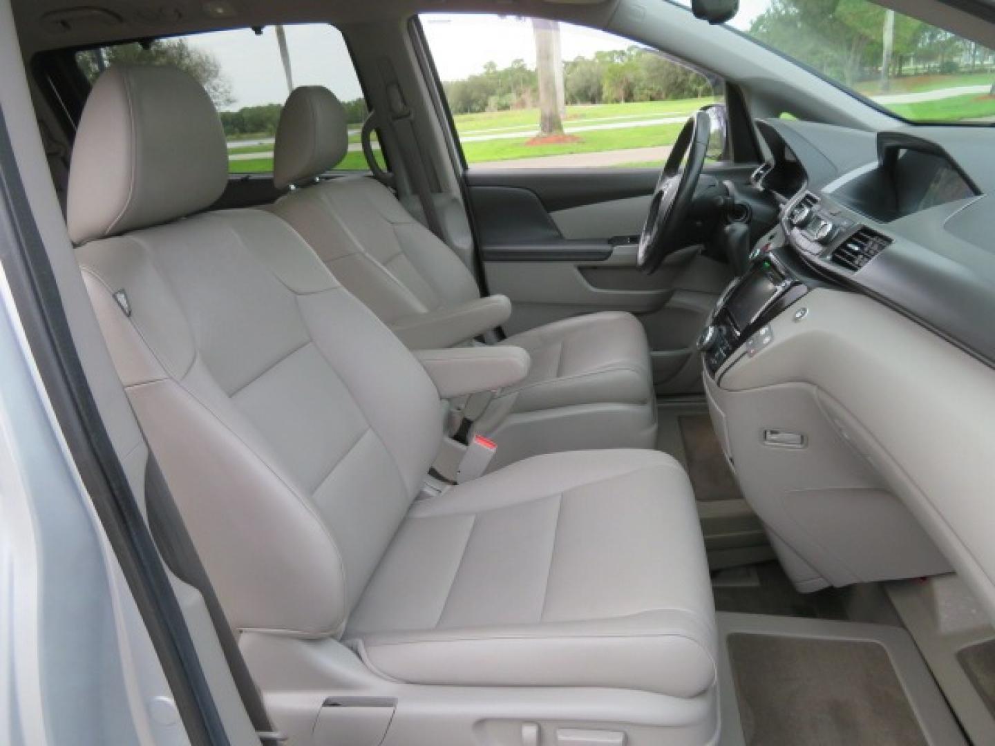 2014 Silver /GRAY Honda Odyssey EX-L (5FNRL5H68EB) with an 3.5L V6 SOHC 24V engine, 6-Speed Automatic transmission, located at 4301 Oak Circle #19, Boca Raton, FL, 33431, (954) 561-2499, 26.388861, -80.084038 - You are looking at Gorgeous Low Mileage 2014 Honda Odyssey EX-L Braunability Freedom Van Handicap Van Wheelchair Van Conversion Van with 25K Original Miles, Power Side Entry Ramp with Kneeling Van Function, Passenger Side Quick Lock System (same as ez lock), Quick Release Front Seats, Tie Down Syste - Photo#81